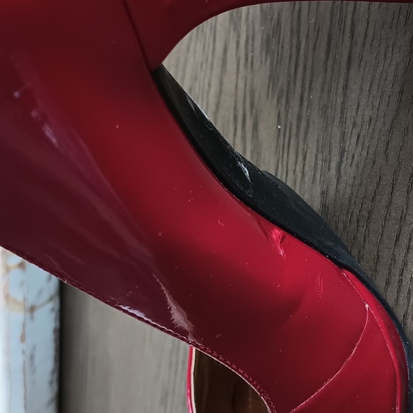 BCBGeneration Red Faux Patent Leather Stiletto Heels   Size 9.5  Pre-owned - Picture 11 of 11
